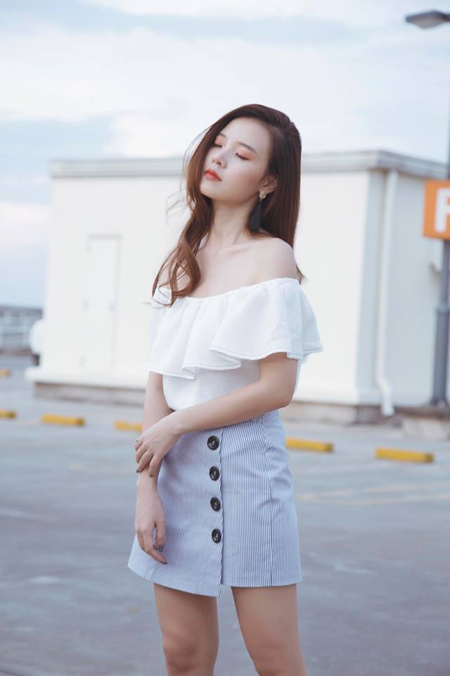 Không dừng lại ở việc kinh doanh thời trang, Midu còn gây bất ngờ khi kinh doanh nhà bằng cách mua 4 căn nhà sau đó cho thuê để sinh lời. Cô quan niệm, tài sản của Shbet111 slot, casino, thể thao, xổ số là của Shbet111 slot, casino, thể thao, xổ số, bản thân cô muốn tự lập để tích luỹ tài sản riêng và sau này có thể chăm sóc cho Shbet111 slot, casino, thể thao, xổ số khi ba mẹ già yếu.    