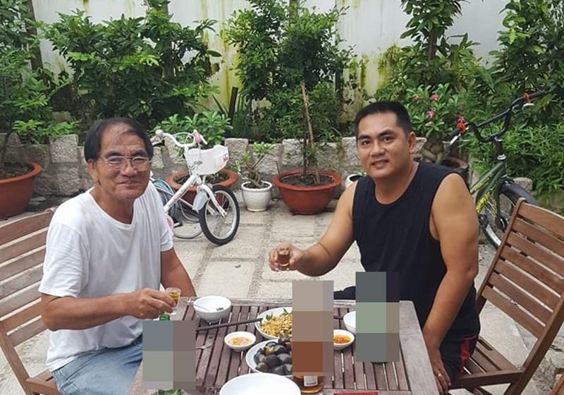 Giờ thì ông có thể cùng con cháu vui vầy sau sân. Hay thức khuya dậy sớm chỉ để làm nông, tùy thích.     