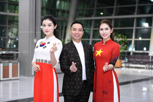 Áo dài Quốc kỳ Việt Nam và Áo dài Quốc kỳ Hàn Quốc    