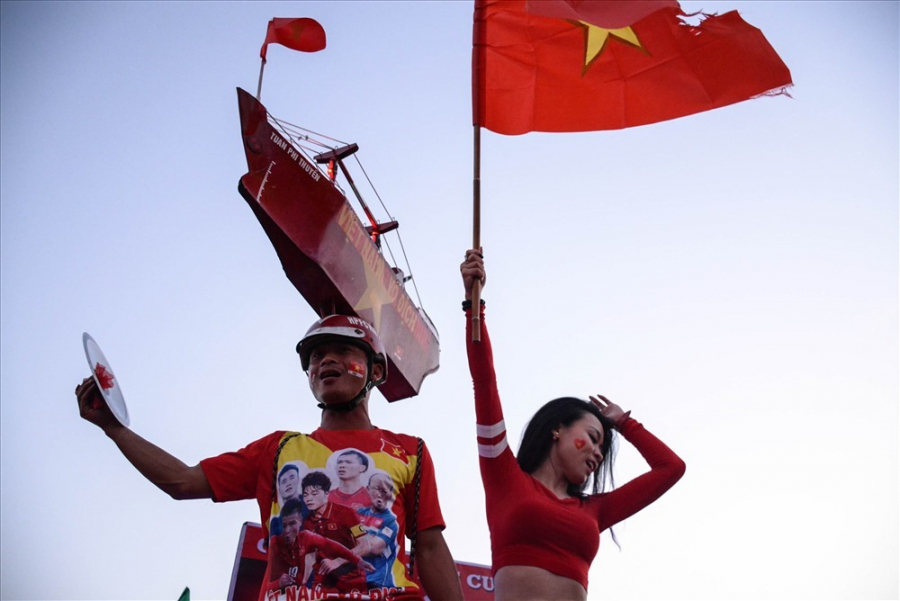 Mùa giải AFF Cup 2018, những gương mặt xinh đẹp này luôn thu hút được sự chú ý của nhiều người.  
