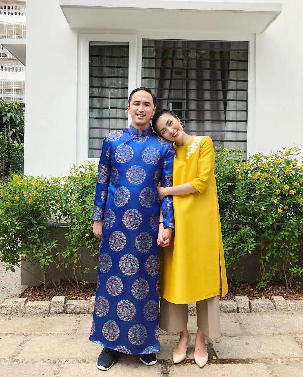 Chồng vợ đồng lòng, diện gì cũng đẹp đúng không?
