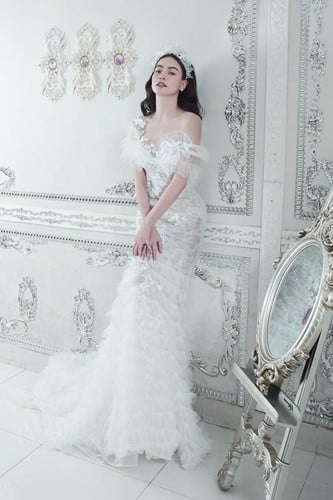 Nhân sự kiện này, 