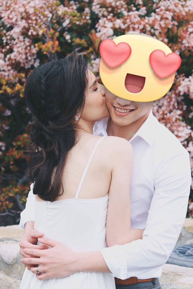 Dù bị che nửa mặt, nửa kia của Thụy Anh vẫn được khen phong độ, điển trai.