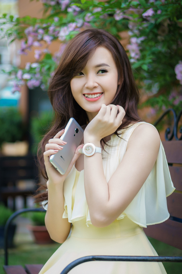 Midu dường như đang 