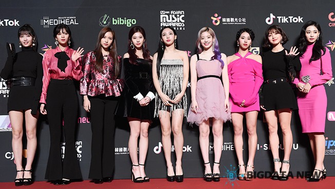 Loạt nhóm nhạc đình đám Kpop khoe sắc như TWICE...    