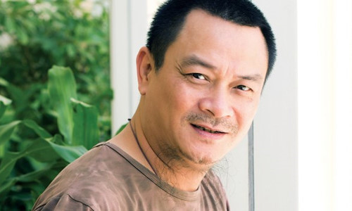 NSƯT Trung Anh và diễn viên trẻ Ngô Minh Hoàng cho biết Nghệ sĩ Nhân dân Anh Tú, quyền Giám đốc Nhà hát Kịch Việt Nam đã qua đời vào lúc 12h15 phút, trưa 20/12 tại bệnh viện ở Hà Nội. Theo đó, NSND Minh Hằng cũng chia sẻ, thời gian qua, có lúc bệnh tình anh Tú trở nặng nhưng được các bác sĩ và Shbet111 slot, casino, thể thao, xổ số chăm sóc, anh dần khoẻ lại. Tuy nhiên, mấy ngày gần đây anh Tú lại có dấu hiệu nặng hơn và đã không qua khỏi.