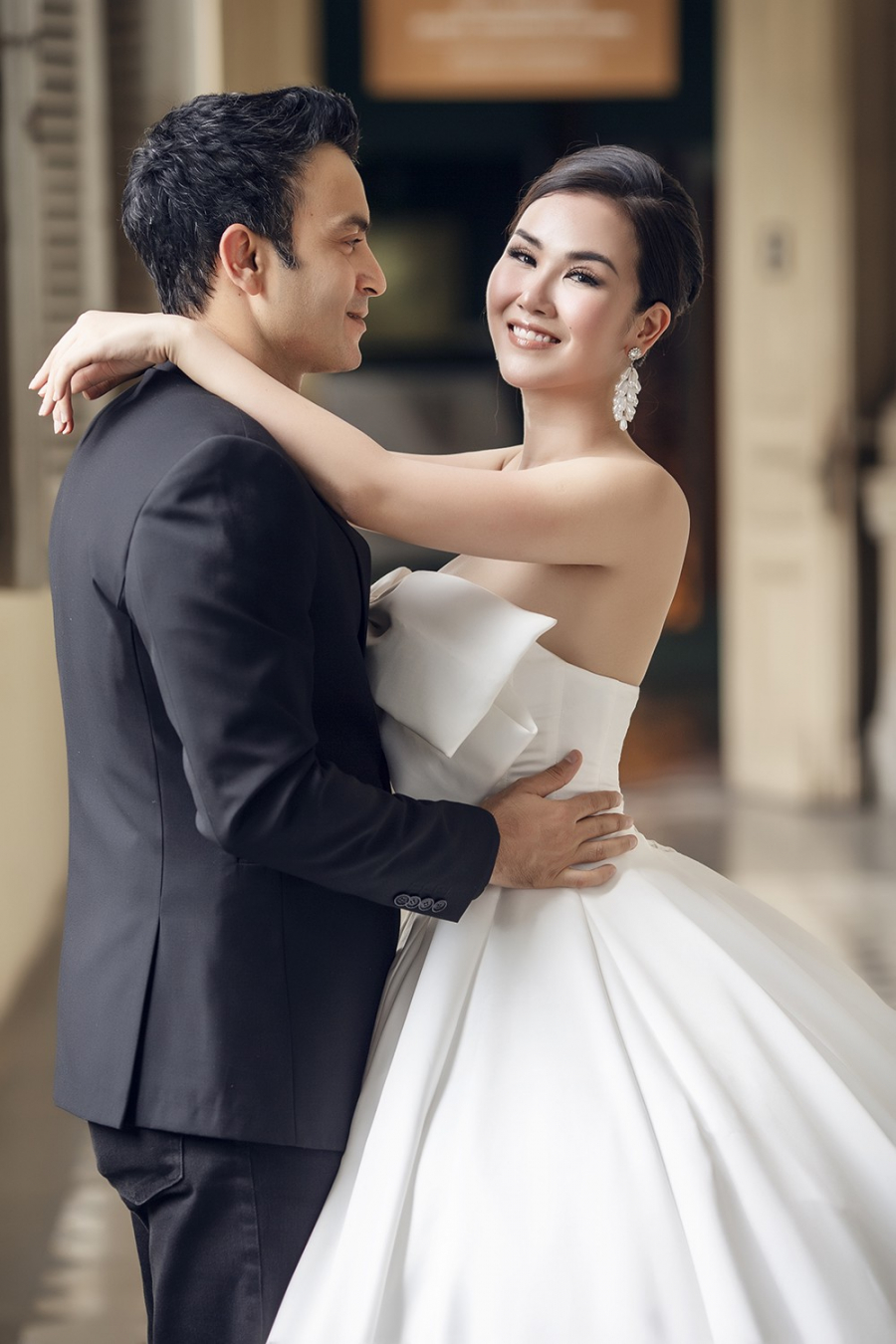 Võ Hạ Trâm tiết lộ người yêu không hoạt động trong showbiz. 