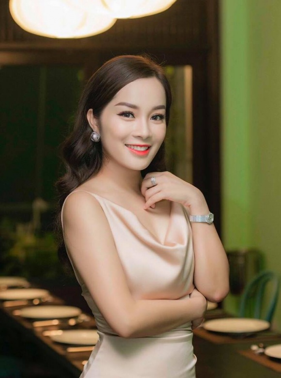 Nhan sắc của Minh Hương được nhiều người khen ngợi    