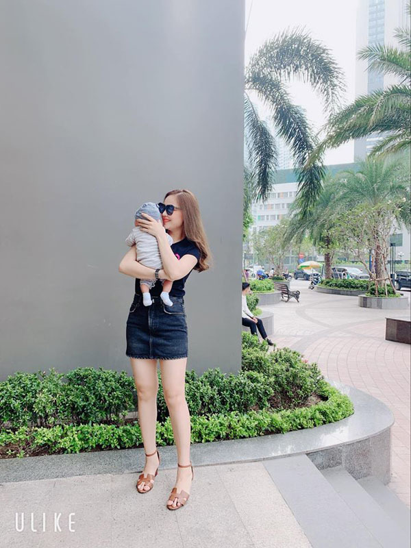 Giang Hồng Ngọc lần đầu công khai hình ảnh con trai sau thời gian úp mở.  