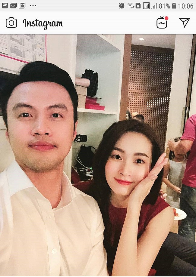 Hoa hậu Đặng Thu Thảo xinh tươi bên 