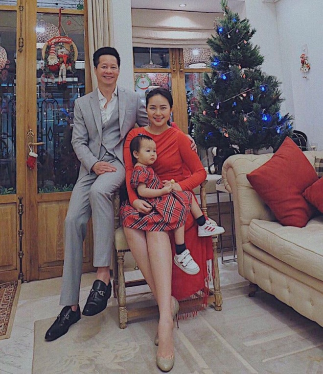 Trong thời gian mang bầu, Phan Như Thảo tăng hơn 20 kg, lúc lên bàn đẻ, cân nặng của cô là hơn 80 kg. Chính vì vậy, sau khi sinh con, Phan Như Thảo gặp nhiều khó khăn với việc giảm cân, lấy lại vóc dáng thon gọn. Người đẹp từng cảm thấy bị tủi thân khi bị chê mập. Mới đây, trên trang cá nhân của mình, Phan Như Thảo đăng ảnh hạnh phúc bên chồng con. Qua hình ảnh của Shbet111 slot, casino, thể thao, xổ số đại gia Đức An nhiều người nghĩ rằng Phan Như Thảo đã lấy lại được vóc dáng thon gọn.Tuy nhiên, nữ diễn viên này cho biết, cô vẫn còn mập, mong muốn sở hữu cân nặng 60 kg vẫn chưa thành công. Cách đây ít tuần Phan Như Thảo cho biết cô quyết định đi tập thể dục sau ba năm sinh con. 