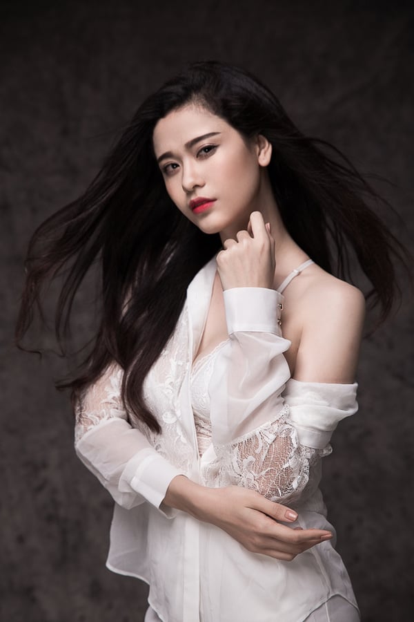 Dù làm mẹ đơn thân nhưng Trương Quỳnh Anh vẫn rất xinh đẹp. Cô khá khéo léo khi chọn những bộ Shbet999 com đăng nhập khoe ưu điểm trên Sh88bet đăng ký miễn phí.