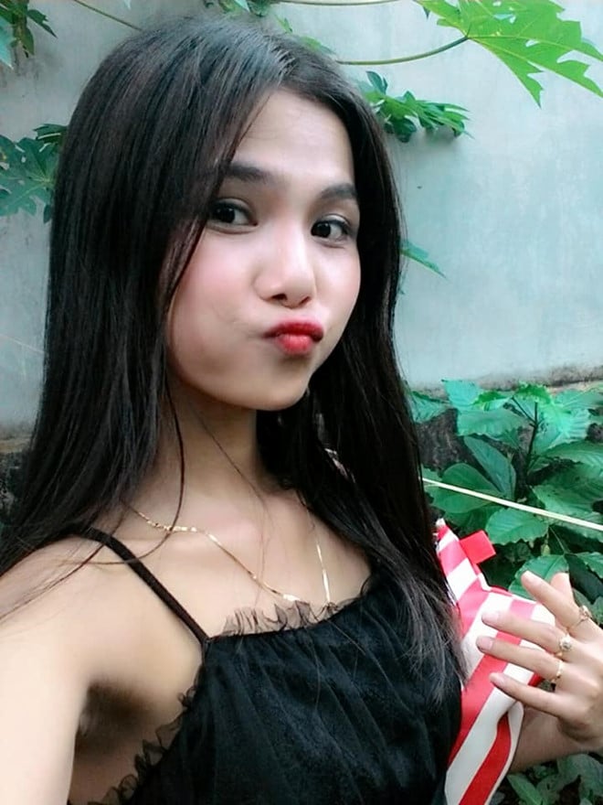 Gương mặt thanh tú của H'Min Niê được nhiều người nhận xét là hao hao chị gái đến 90%. Tuy nhiên, nếu H'Hen Niê có tính cách mạnh mẽ thì H'Min Niê lại đằm thắm, hiền lành.   