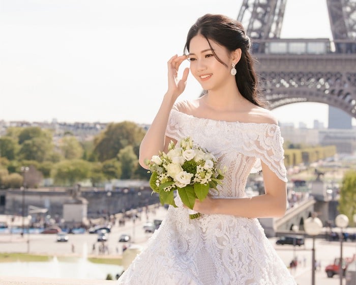 Ảnh cưới đẹp lung linh của Thanh Tú.    