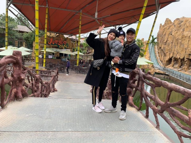 Kỳ Hân cho biết hiện tại chưa mang bầu. Tuy vậy, vợ chồng cô cũng muốn có thêm một cô con gái vào năm 2019.    