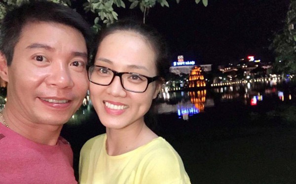 Công Lý và bạn gái xinh như hot girl.    