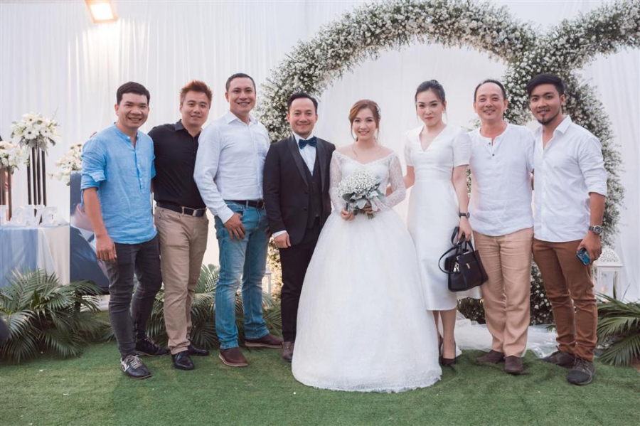 Theo lời chia sẻ của ca sĩ Phương Thanh, bà xã Đinh Tiến Đạt là người rất được lòng gia đình nhà chồng.