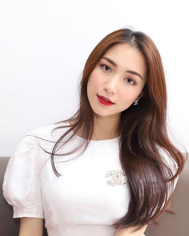Hòa Minzy bị chỉ trích vì phản ứng gay gắt với fan.