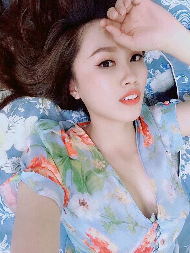 Nhan sắc vợ sắp cưới của NSND Trung Hiếu.    