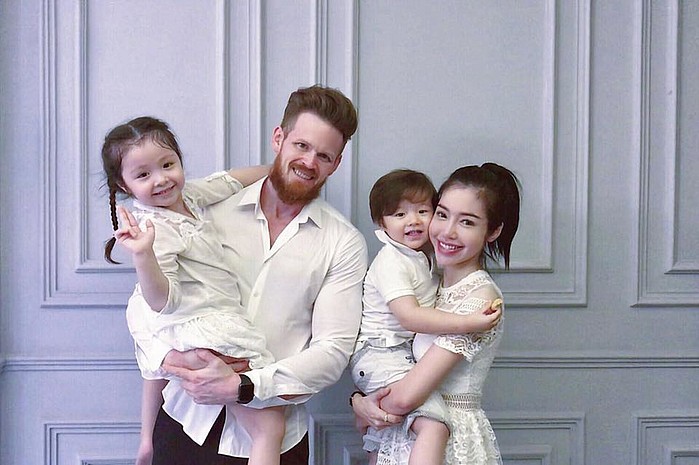 Chồng của Elly Trần cũng là người bạn trai nước ngoài từng được biết đến cách đây khá lâu.