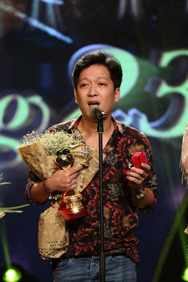Trường Giang bị gạch tên khỏi các đề cử của Mai Vàng 2018 vì hành động cầu hôn chiếm sóng phản cảm hồi đầu năm.    