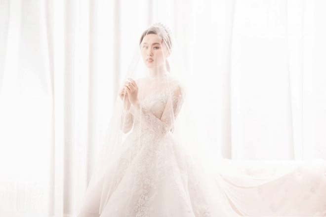 Được biết, vợ của Trung Hiếu kém anh 19 tuổi.