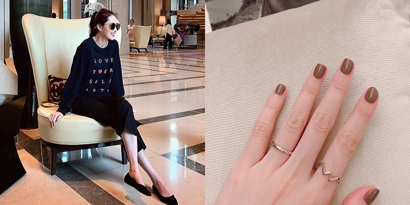 Đặng Thu Thảo khoe bàn tay được chăm sóc tại tiệm nail của Kỳ Duyên.    