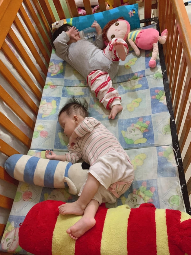 Hoa hậu Đặng Thu Thảo đăng hình ảnh các em bé mà cô đến thăm trong ngày sinh nhật.  
