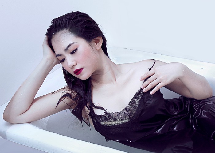 Lương Bích Hữu chọn lối sống giản dị, ít ồn ào từ khi trở thành mẹ đơn thân.