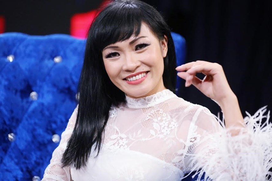 Sau nhiều lần yêu cầu cộng sự, người hâm mộ không nên tiếp xúc, nói chuyện với chị dâu, ca sĩ Phương Thanh tiếp tục chia sẻ về chuyện Shbet111 slot, casino, thể thao, xổ số trên trang cá nhân. Cụ thể, nữ ca sĩ viết: 
