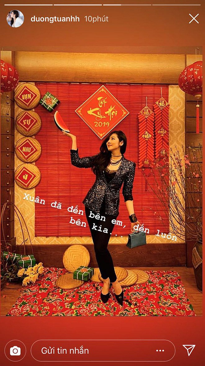 Bức ảnh khoe trọn thân hình thon gọn sau sinh được Tú Anh đăng tải lên Instagram cá nhân    