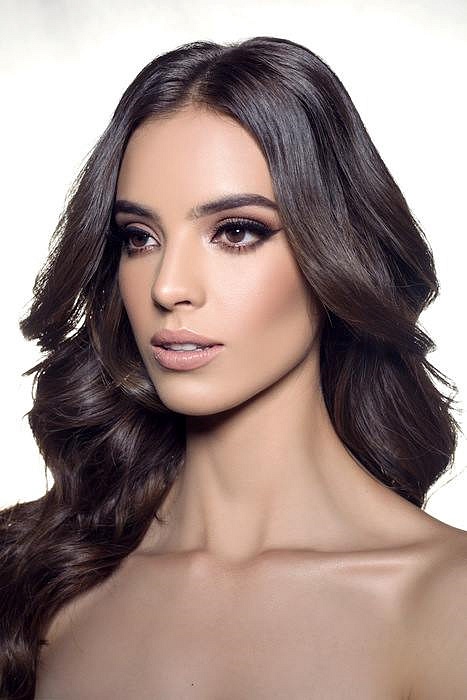 Tiếp đó là Hoa hậu Thế giới 2018 Vanessa Ponce đến từ Mexico. Cô là Hoa hậu Mexico đầu tiên chiến thắng tại đấu trường sắc đẹp lớn nhất hành tinh này.    