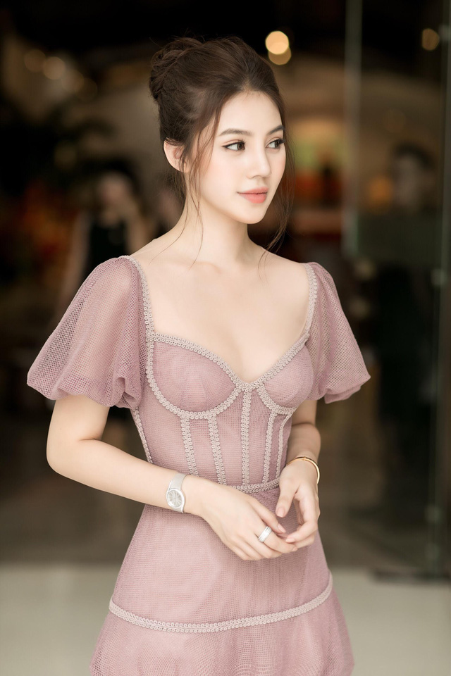 Jolie Nguyễn muốn im lặng để mọi chuyện ồn ào kết thúc tại đây.