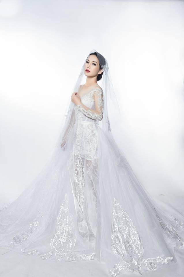 Dường như Shbet16 chơi game trực tuyến hôn nhân viên mãn là 'liều thuốc tiên' giúp nàng 'Út Ráng' ngày càng trẻ đẹp vượt thời gian.