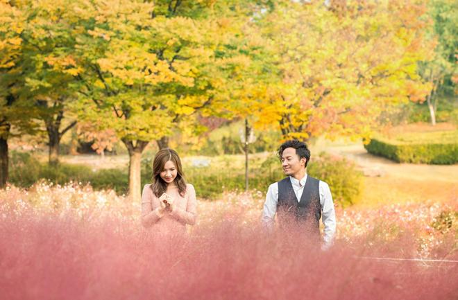 Đám cưới bí mật của cả hai khiến dân tình bất ngờ.    