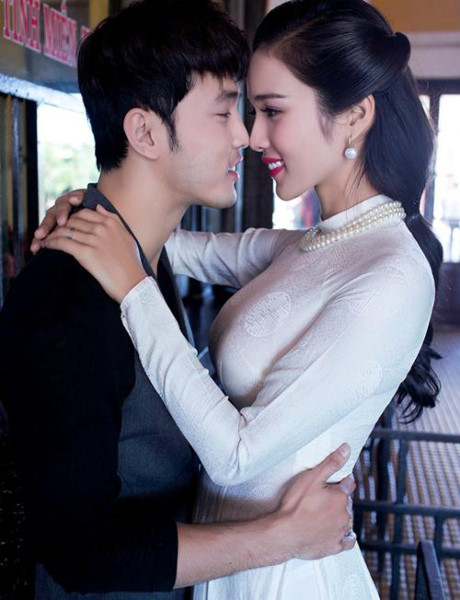 Vợ Ưng Hoàng Phúc không chỉ giỏi giang mà còn sở hữu nhan sắc xinh đẹp, nóng bỏng.