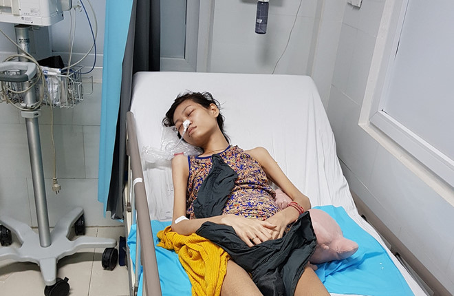 Hình ảnh gầy gò của Kim Anh hồi tháng 1. Cô phát hiện mắc bệnh ung thư từ năm 2013.