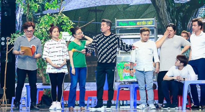 Nếu như các nghệ sĩ nổi tiếng miền Bắc được khán giả mong chờ khi quy tụ trong Táo Quân của VTV thì phía Nam, Táo Quân của Đài THVL cũng thu hút dàn nghệ sĩ 