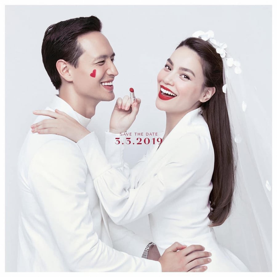 Bức ảnh Hà Hồ đội khăn voan chụp ảnh tình tứ cùng Kim Lý khiến nhiều người nghi ngờ sẽ có một Quatrian shbet hiện đang mở trong thời gian sắp đến.    