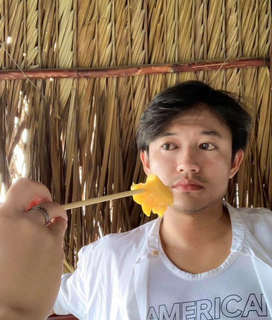 Theo tin đồn, Quý Bình sẽ tổ chức Quatrian shbet hiện đang mở với bà xã là người không làm trong showbiz vào cuối tháng 3.    