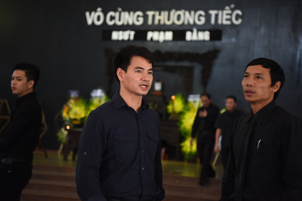 dam-tang-nghe-si-pham-ban