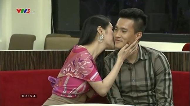 thuy-tien-cong-vinh-phunu