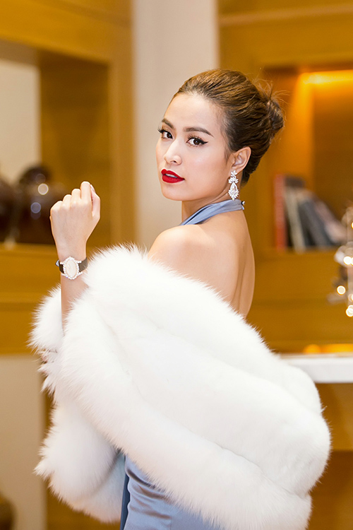 hoang-thuy-linh2