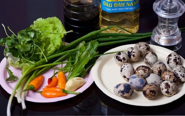 hai-mon-an-thom-ngon-bo-duong-tu-trung-cut-cuc-bat-com-mua-he-d0df850a