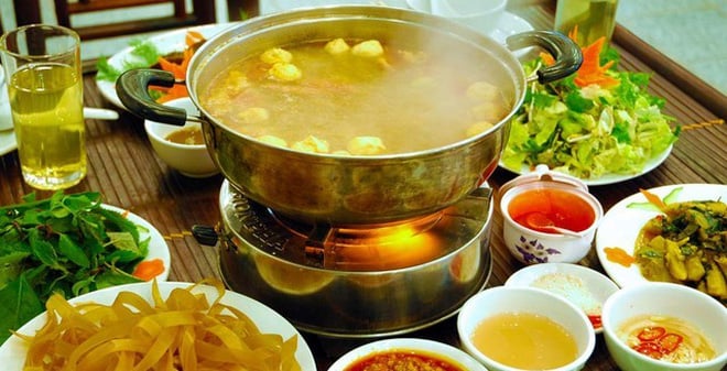 1-cach-nhan-biet-nuoc-lau-co-hoa-chat-1444792085239-0-0-327-640-crop-1444792186912