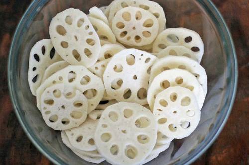 cach-nau-che-cu-sen-dau-xanh-thom-ngon-chuan-vi-het-y-3