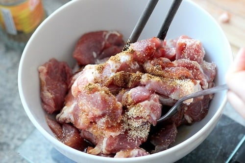 1475992472-thit-xien-nuong2