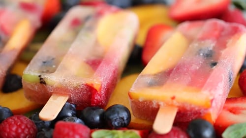 1489200544-148820101668000-ice-cream-03