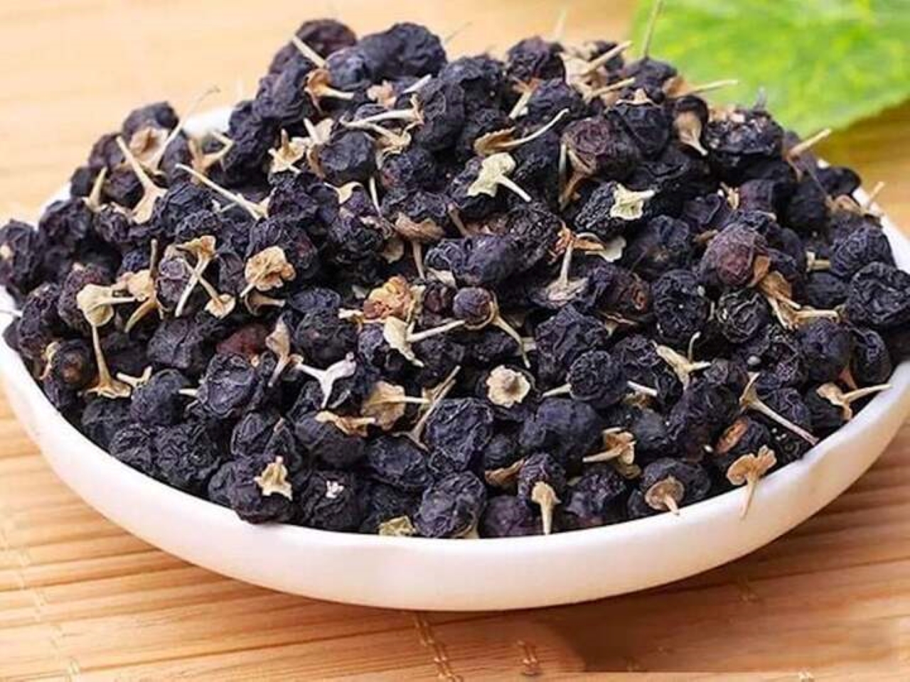 Kỷ tử đen còn có thể giúp điều hòa hệ miễn dịch, đặc biệt là đối với người cao tuổi, giúp phục hồi hoạt động của tế bào miễn dịch trong Sh88bet đăng ký miễn phí là vô cùng quan trọng.