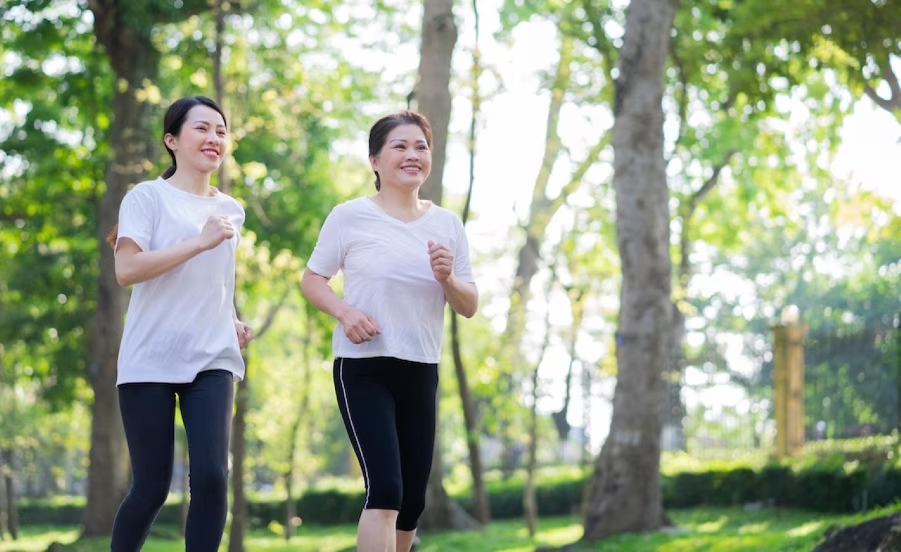 Những người ở độ tuổi 60 có nhiều khả năng hạnh phúc hơn và nhìn chung họ cũng tự tin hơn hầu hết những người trẻ. (Ảnh minh họa)
